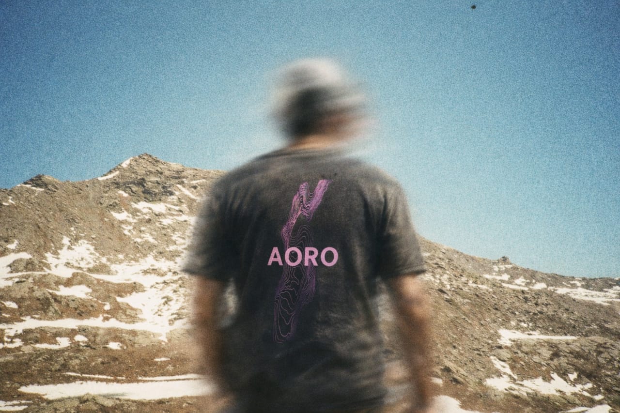 Two runners on a track